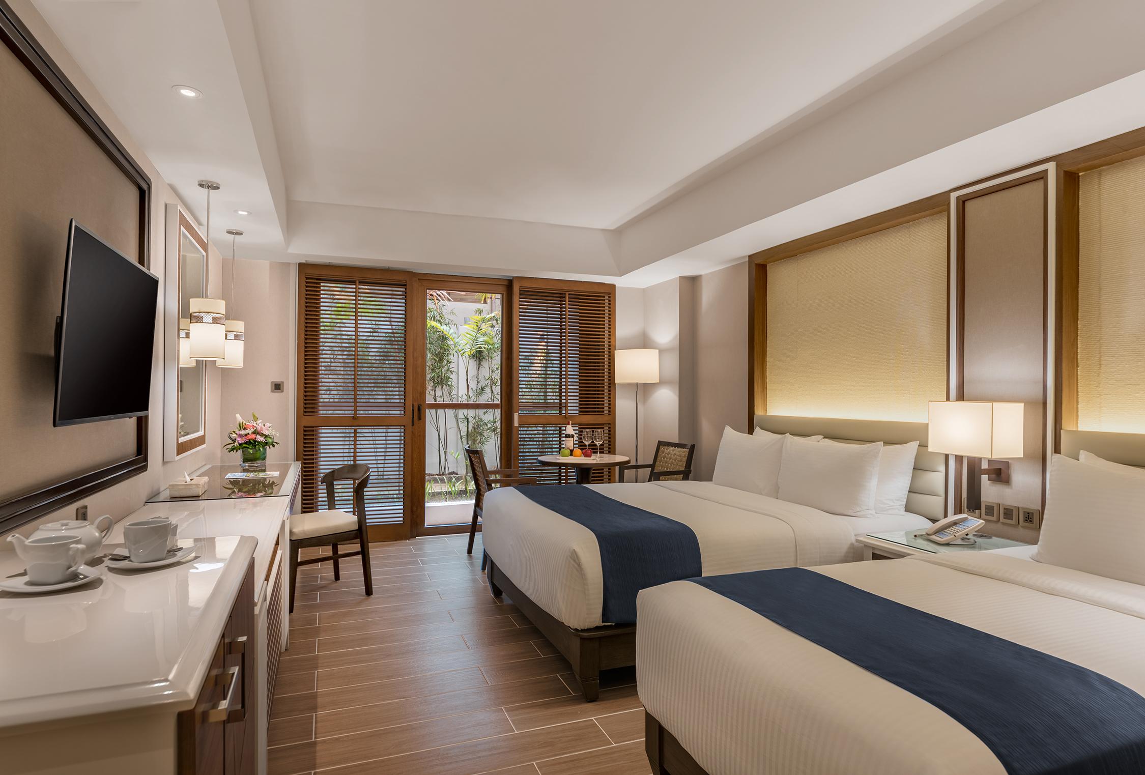 Henann Crystal Sands 5*
