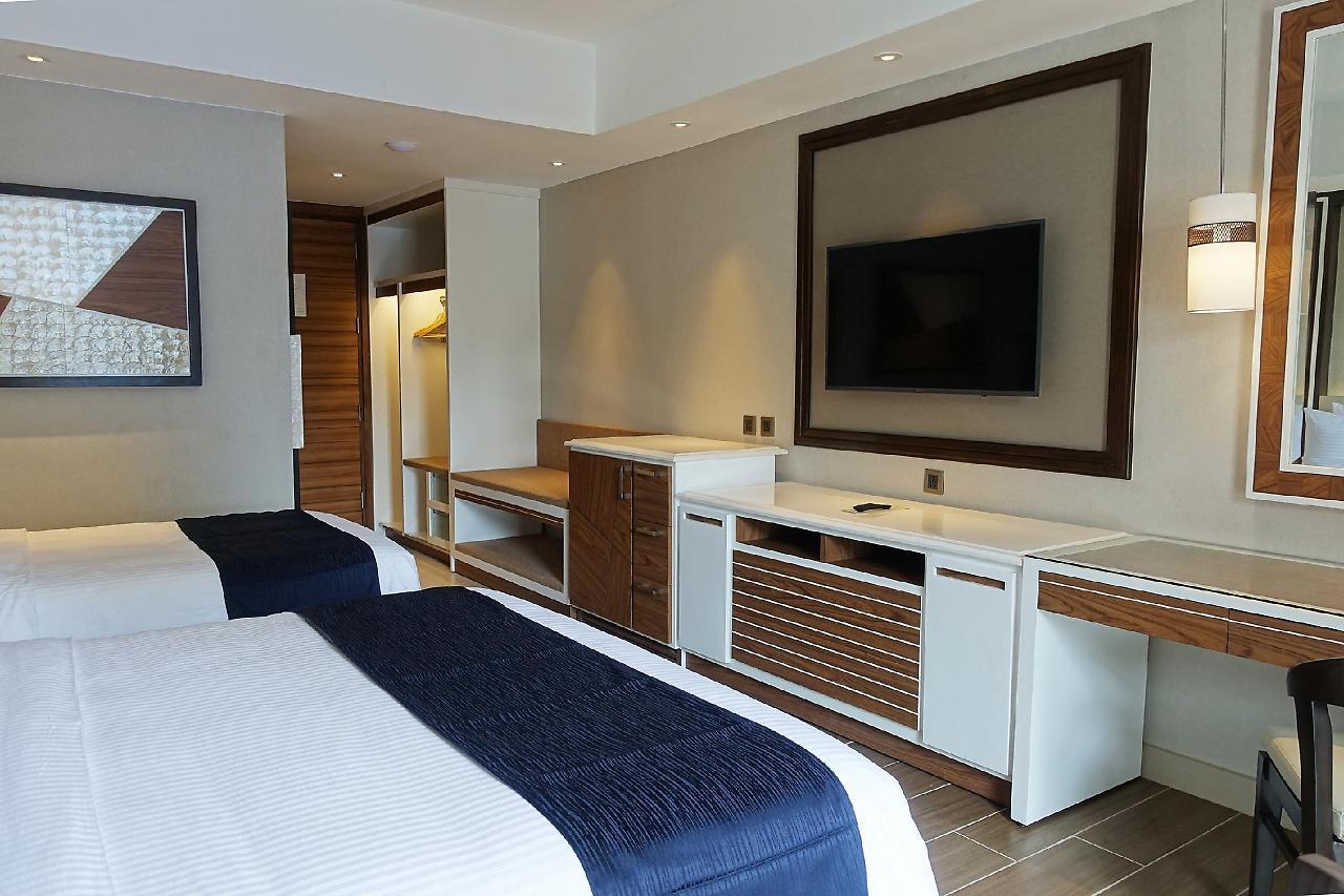 Resort Henann Crystal Sands